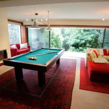 Impeccable 4-bed House In