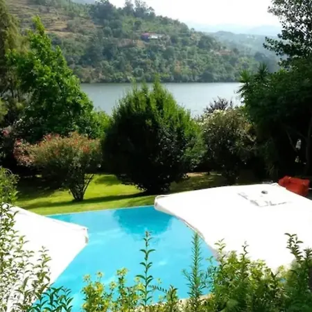 Impeccable 4-bed House In * Santa Cruz do Douro